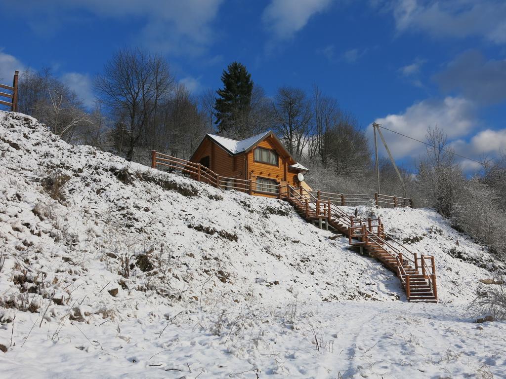 Cottage Goyra Yaremche Exterior photo