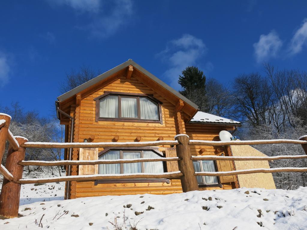 Cottage Goyra Yaremche Exterior photo